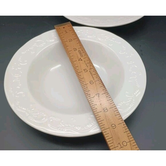 Pfaltzgraff Traditions Charlotte Rimmed Soup Pasta Bowl 9" Ivory - Picture 2 of 5